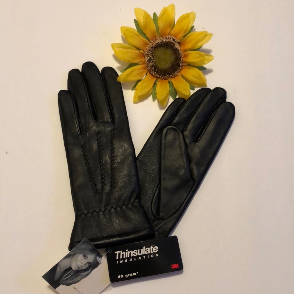 Leather Glove Jaclyn Smith Ladies Size Medium. NWT